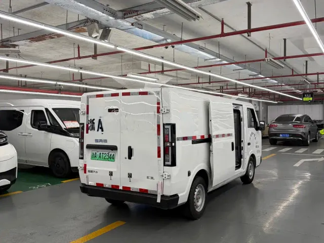Shineray Xinyuan E3L — Фото автомобиля 6