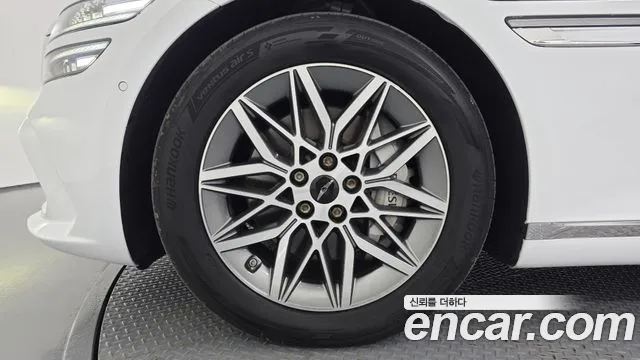 Genesis G80 RG3 — Фото автомобиля 5