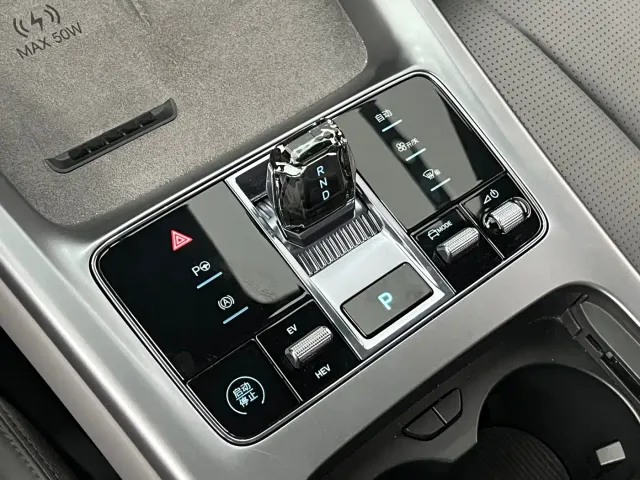 BYD Seal 07 DM-i — Фото автомобиля 21