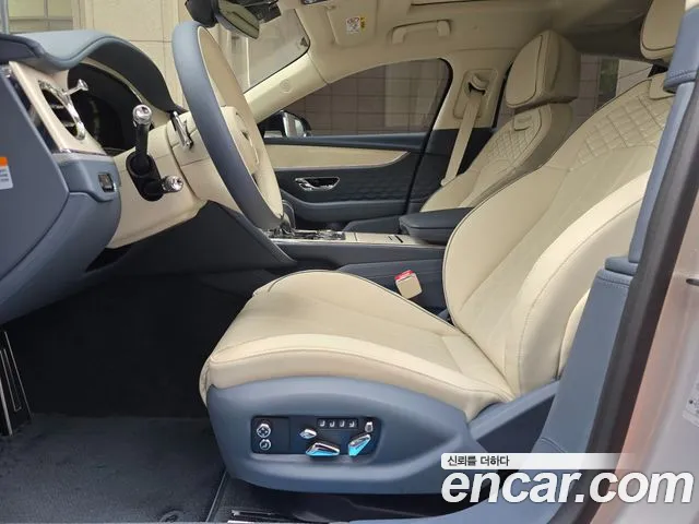 Bentley Flying Spur — Фото автомобиля 7