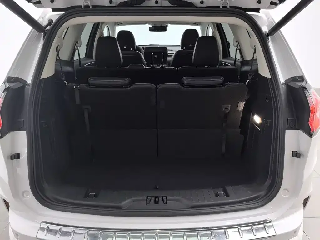 Ford Edge 2021 Facelift PLUS EcoBoost 245 FWD Luxury 7-Seater — Фото автомобиля 16