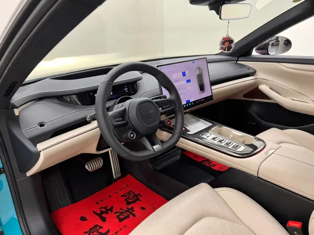 Xiaomi SU7 — Фото автомобиля 15