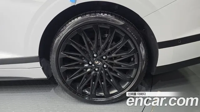 Hyundai Grandeur GN7 — Фото автомобиля 6