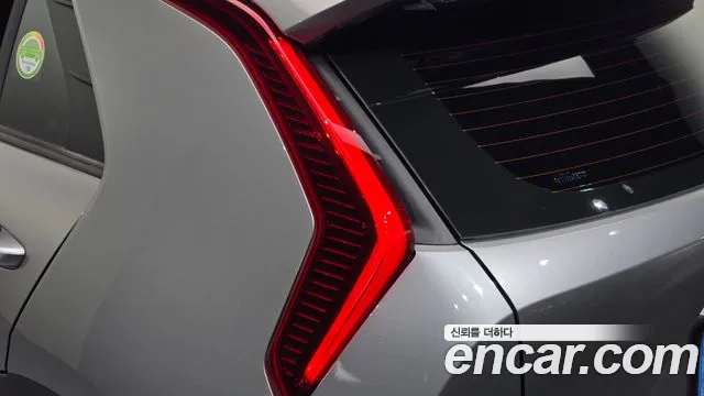 Kia Niro Niro (New) — Фото автомобиля 8