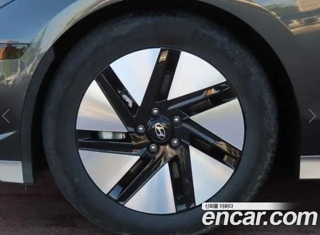 Hyundai Ioniq 6 — Фото автомобиля 20