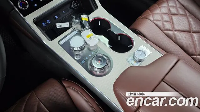 Genesis GV80 — Фото автомобиля 12