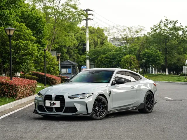 Фотография автомобиля — BMW M4