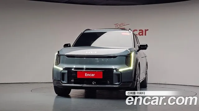 Kia EV9 — Фото автомобиля 3