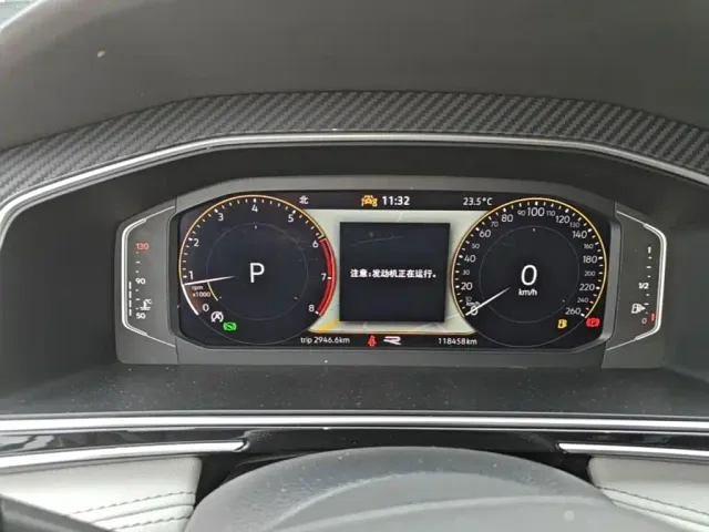Volkswagen Tiguan L — Фото автомобиля 11