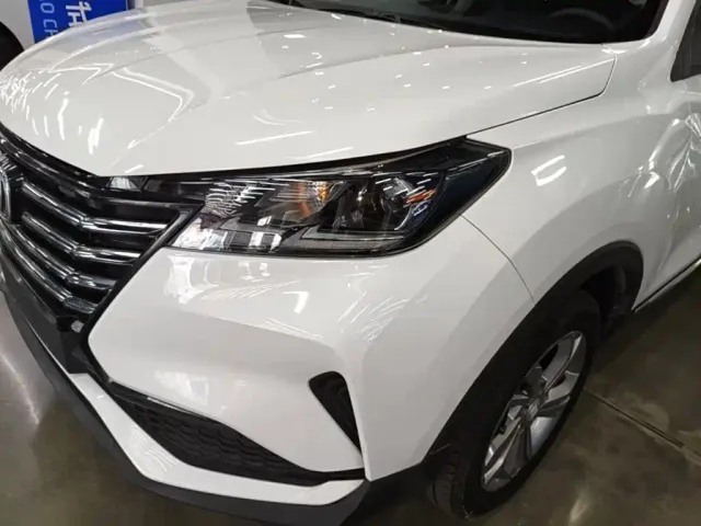 Changan CS15 — Фото автомобиля 23