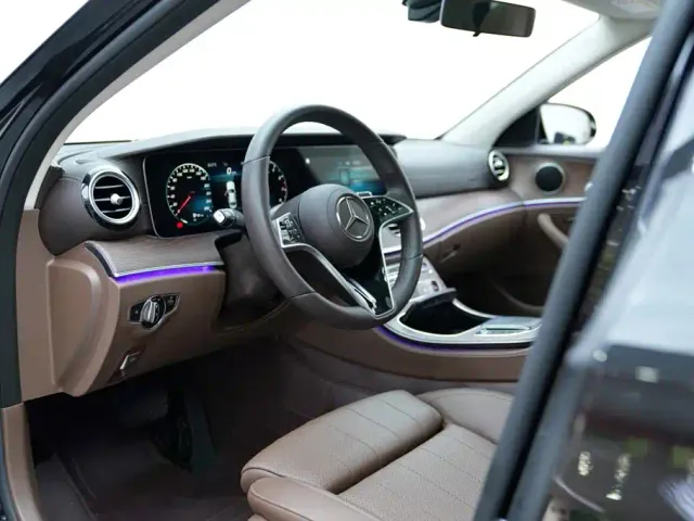 Mercedes-Benz E-Class — Фото автомобиля 6