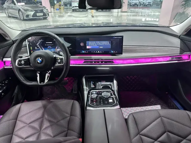 BMW 7 Series — Фото автомобиля 5