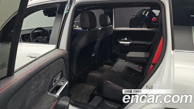 Mercedes-Benz GLB-Class — Фото автомобиля 11