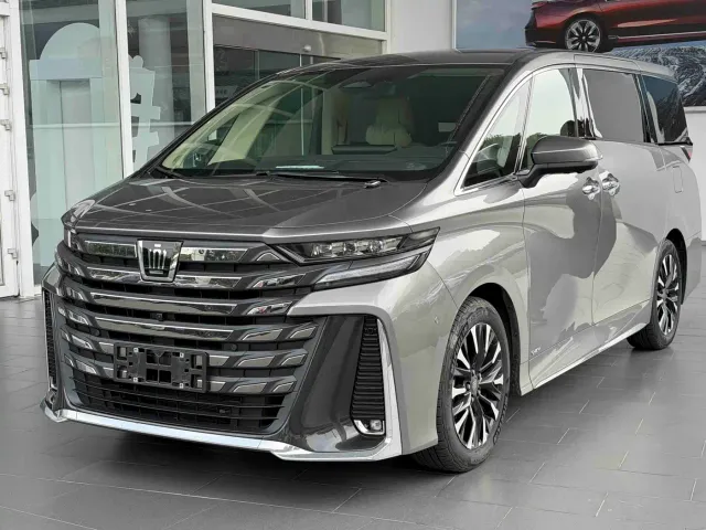 Toyota Vellfire — Фото автомобиля 2