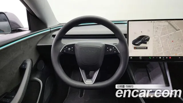 Tesla Model 3 — Фото автомобиля 13
