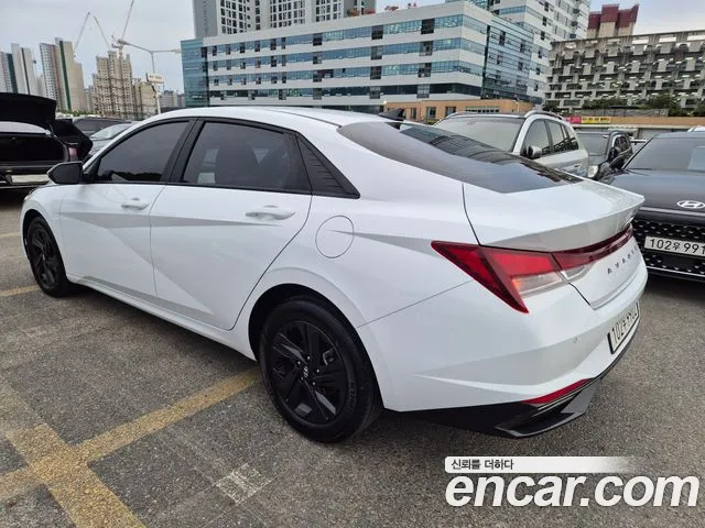 Hyundai Avante CN7 — Фото автомобиля 6