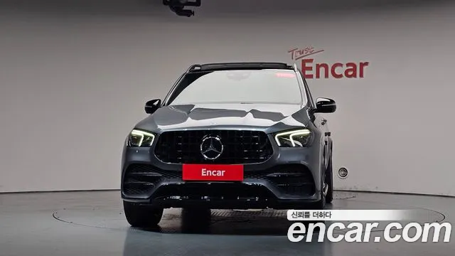 Mercedes-Benz GLE-Class — Фото автомобиля 3