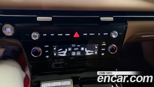 Genesis G80 Бензин 2.5 турбо AWD — Фото автомобиля 17