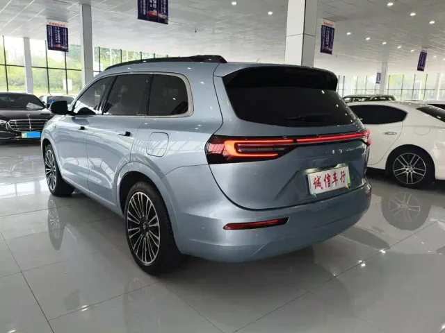 Aito M7 — Фото автомобиля 6