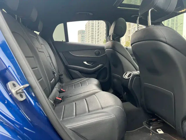 Mercedes-Benz Mercedes-Benz GLC Coupe 2021 GLC 300 4MATIC Coupe SUV — Фото автомобиля 21