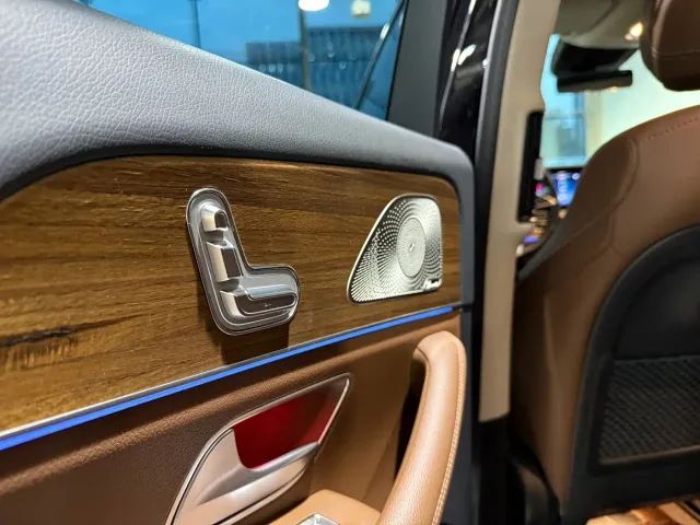 Mercedes-Benz GLE-Class — Фото автомобиля 23