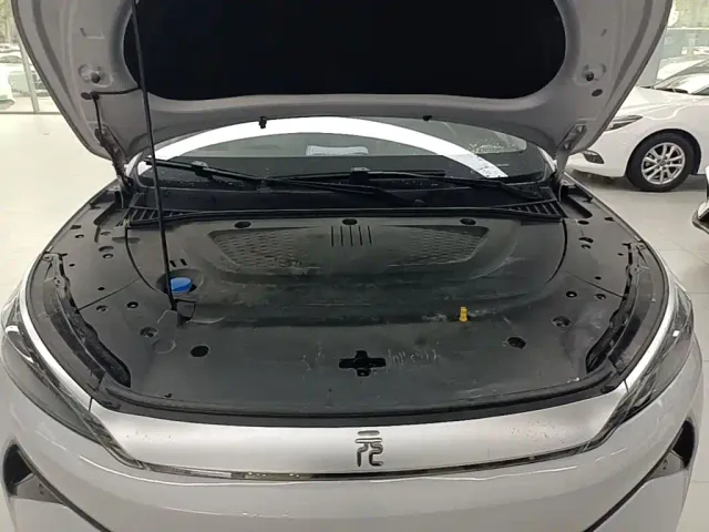 BYD Yuan PLUS — Фото автомобиля 24