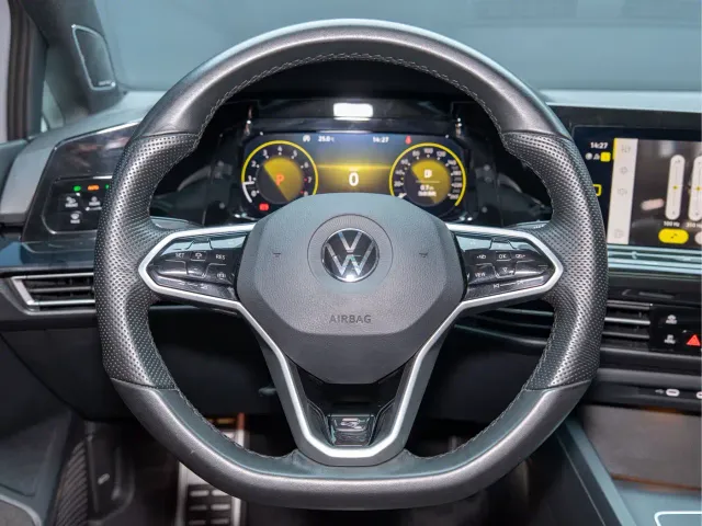 Volkswagen Golf — Фото автомобиля 5