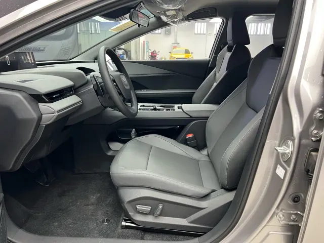 Toyota bZ3 — Фото автомобиля 10