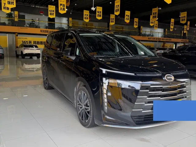 GAC Trumpchi E8 — Фото автомобиля 2