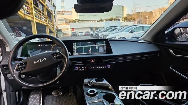 Kia EV6 — Фото автомобиля 8