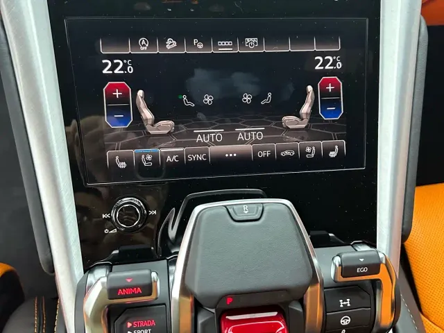 Lamborghini Urus — Фото автомобиля 20