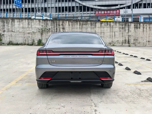 BYD Han — Фото автомобиля 4