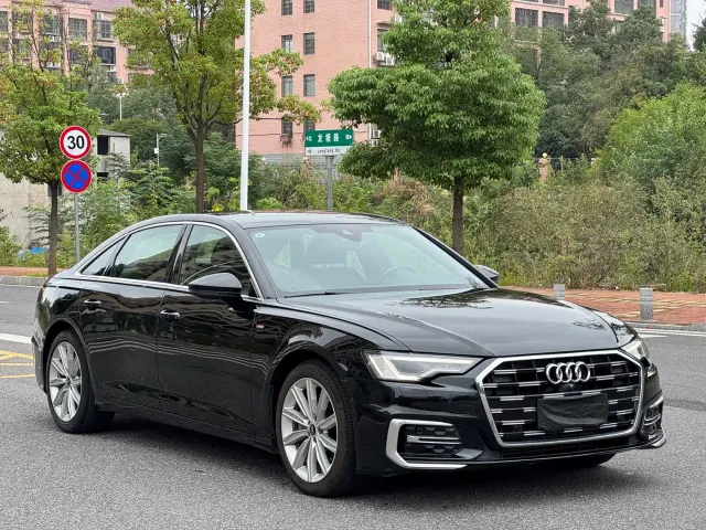 Audi A6L — Фото автомобиля 3