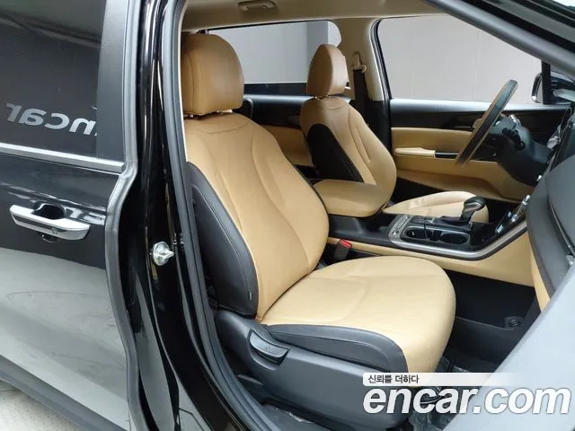 Kia Canival Carnival 4 поколение 9 мест Prestige — Фото автомобиля 24