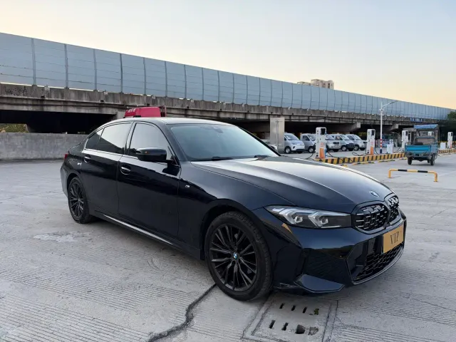 BMW 3 Series — Фото автомобиля 3
