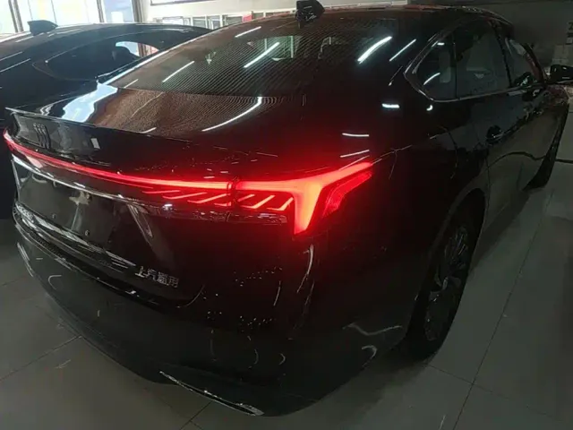 Buick LaCrosse — Фото автомобиля 6
