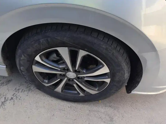 Changan Eado — Фото автомобиля 6