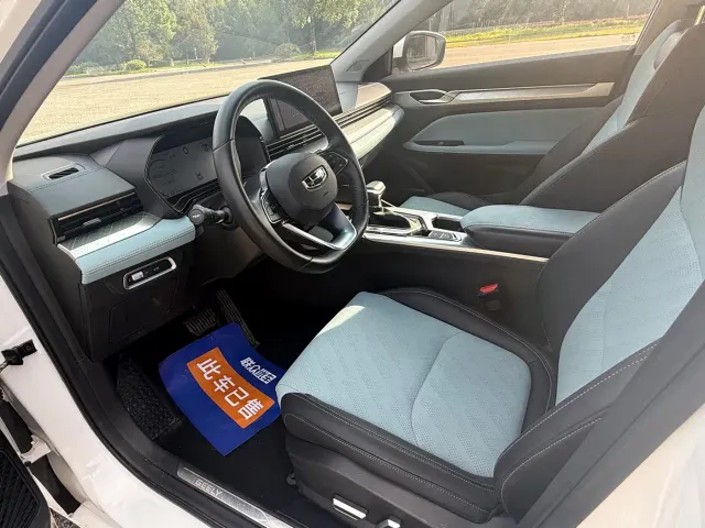 Geely Emgrand L — Фото автомобиля 7