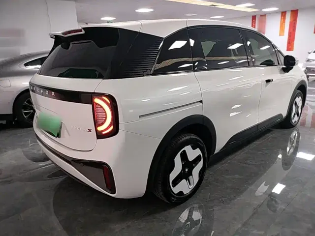 Arcfox Kaola S — Фото автомобиля 6