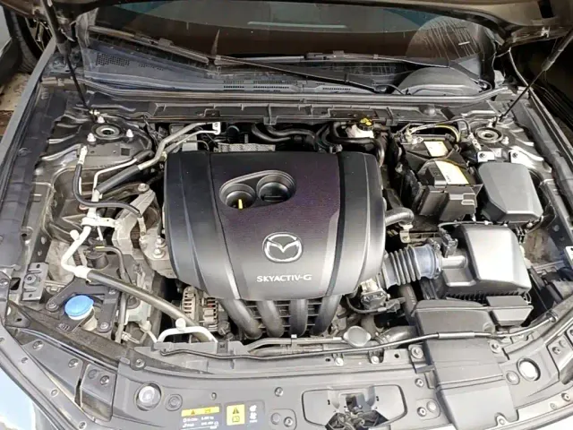 Mazda Axela — Фото автомобиля 19