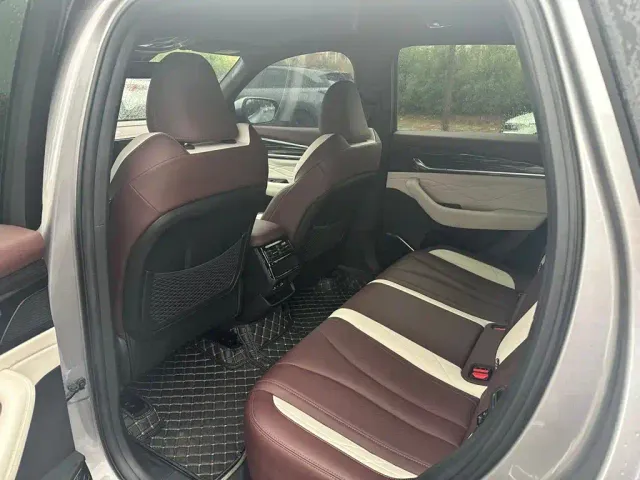 Geely Xingyue L — Фото автомобиля 6
