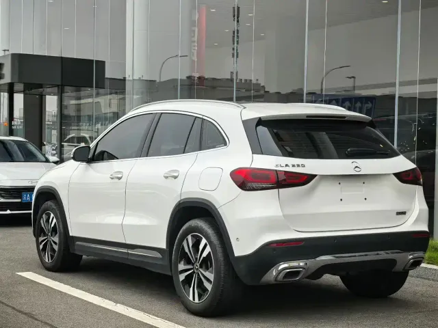 Mercedes-Benz GLA-Class — Фото автомобиля 4