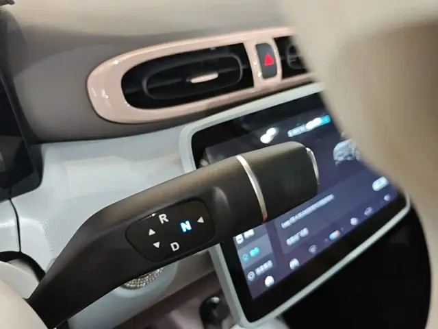 Leapmotor T03 — Фото автомобиля 13
