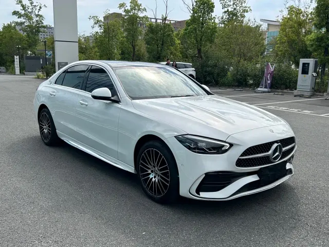 Mercedes-Benz C-Class — Фото автомобиля 3