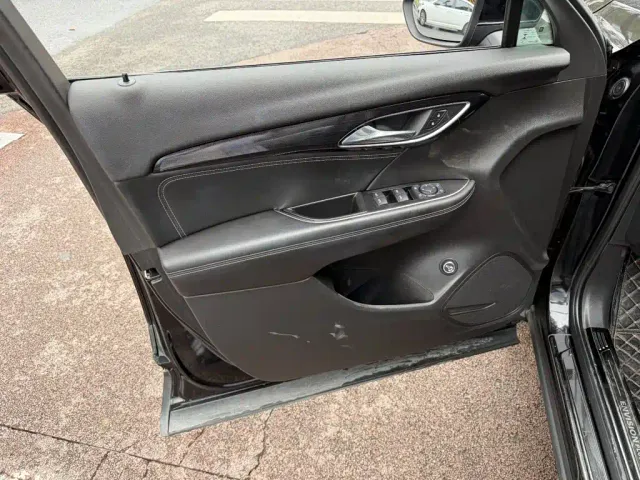Buick Envision Plus — Фото автомобиля 6