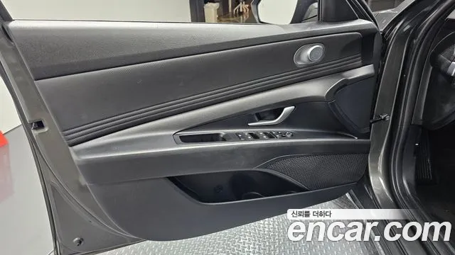 Hyundai AVANTE Avante (CN7) — Фото автомобиля 23