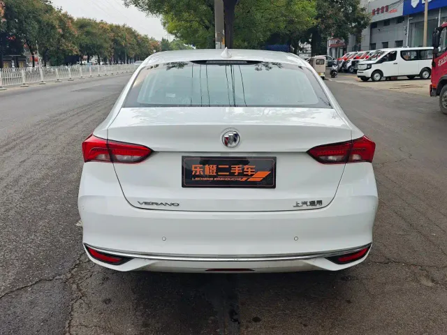 Buick Verano — Фото автомобиля 4