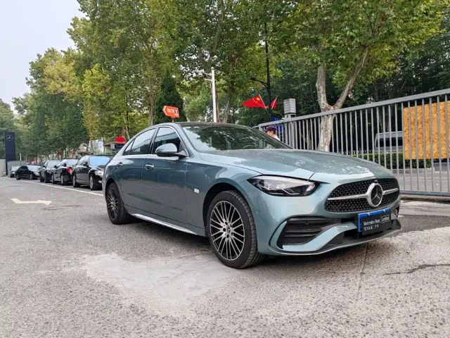 Mercedes-Benz C-Class — Фото автомобиля 2