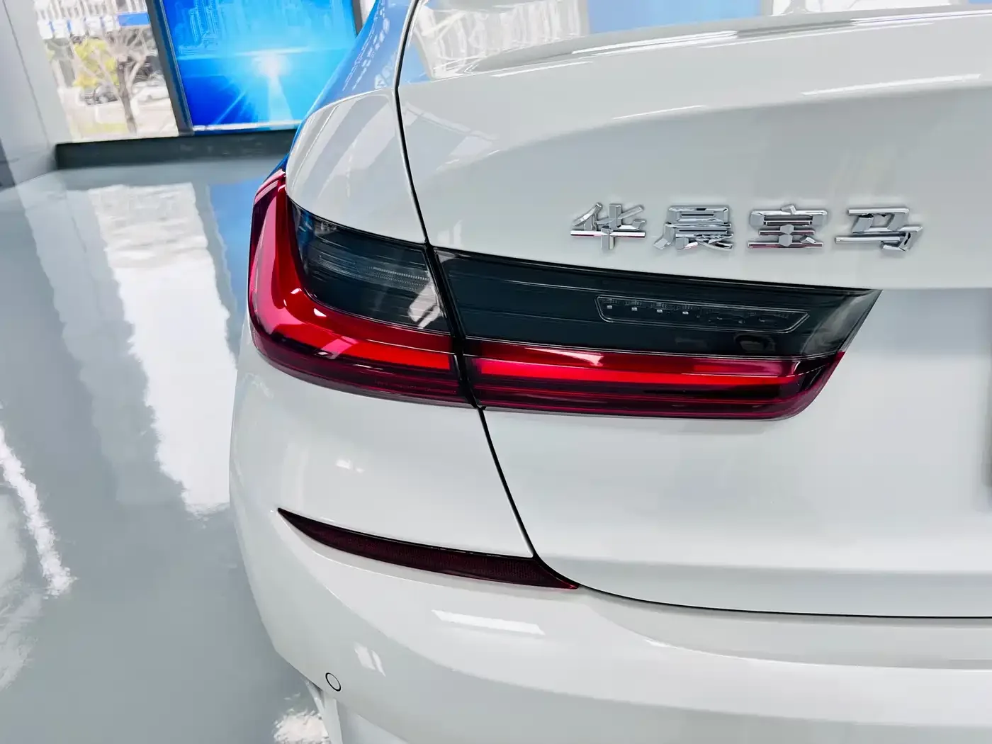 BMW BMW 3 Series 2022 320Li M Sport Package — Фото автомобиля 10