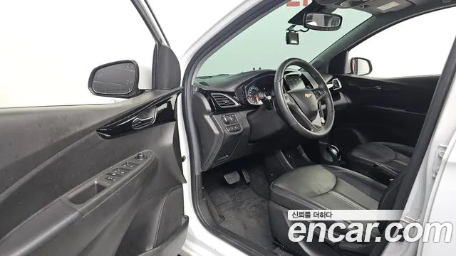 Chevrolet Spark — Фото автомобиля 10